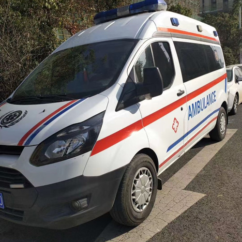 琼山品质救护车出租,为您的健康出行负责